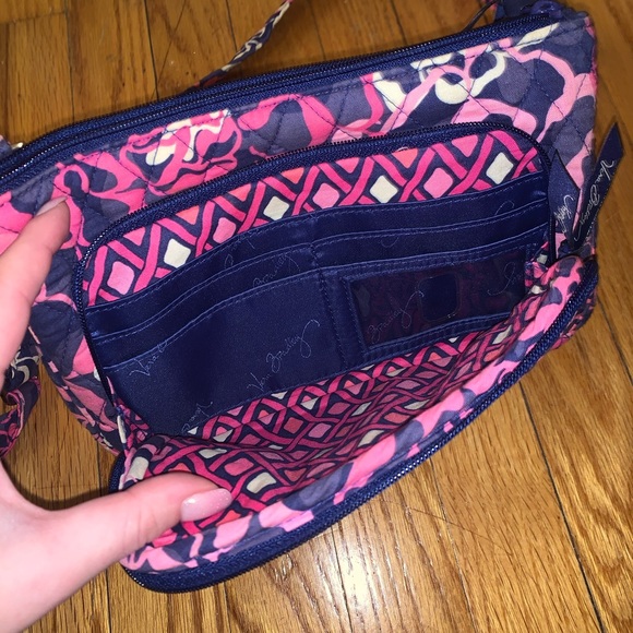 Vera Bradley Cross Body - Picture 5 of 5